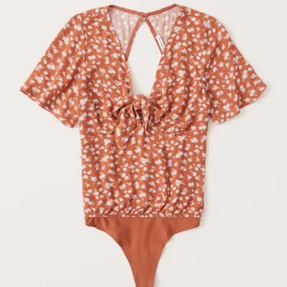 Abercrombie & Fitch Floral Bodysuit